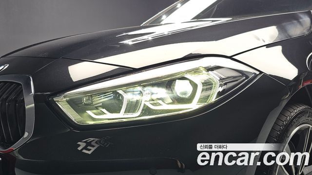 BMW 1 Series (F40) 120i Sports 2023 — фото 22