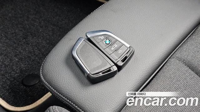 BMW 1 Series (F40) 120i Sports 2023 — фото 29