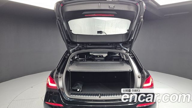 BMW 1 Series (F40) 120i Sports 2023 — фото 30