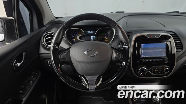 Renault Korea QM3 LE 2015 — фото 13