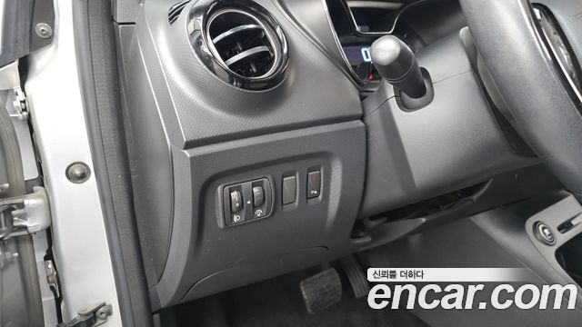 Renault Korea QM3 LE 2015 — фото 17