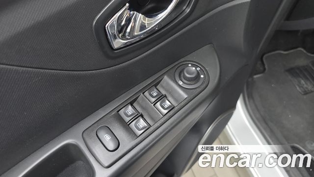 Renault Korea QM3 LE 2015 — фото 28