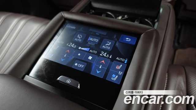 Lexus LS500h (V) 3.5 Luxury AWD 2018 — фото 23