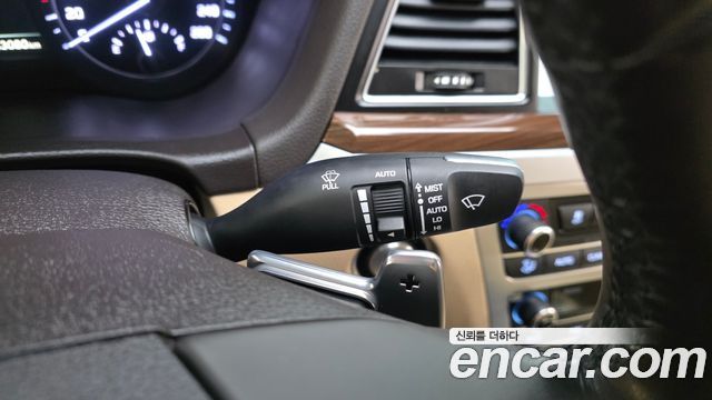 Genesis G80 3.3 GDI AWD Prestige 2019 — фото 30