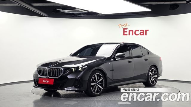 BMW 5 Series (G60) 530i xDrive M Sport 2024 — фото 1