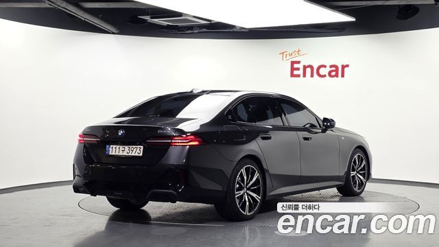 BMW 5 Series (G60) 530i xDrive M Sport 2024 — фото 2