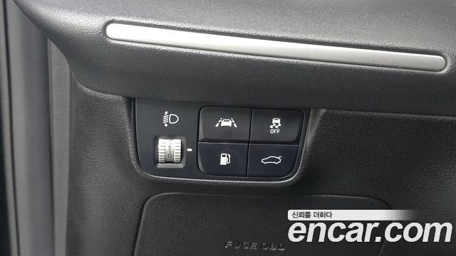 Hyundai Grandeur (IG) 3.0 LPi Rent Car Modern 2020 — фото 19