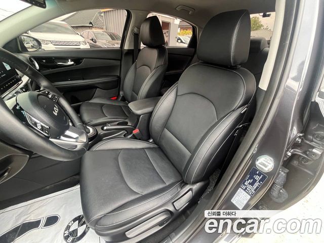 Kia K3 (II) 1.6 Prestige 2024 — фото 7