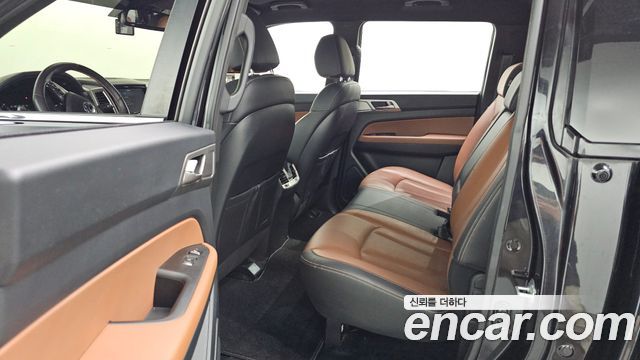 KG Mobility (SsangYong) Rexton Sports Khan Diesel 2.2 4WD Professional S (5-Link) 2019 — фото 12