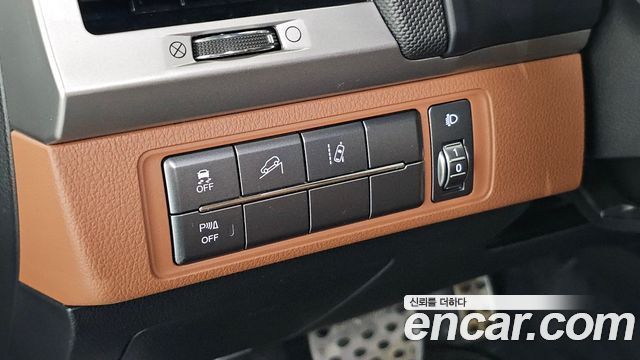 KG Mobility (SsangYong) Rexton Sports Khan Diesel 2.2 4WD Professional S (5-Link) 2019 — фото 18