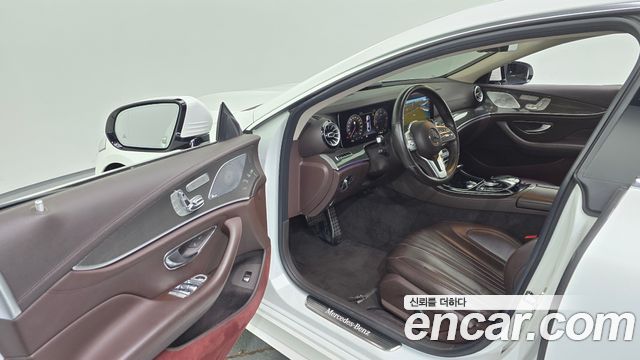 Mercedes-Benz CLS-Class (C257) CLS300d AMG Line 2020 — фото 10