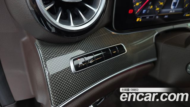 Mercedes-Benz CLS-Class (C257) CLS300d AMG Line 2020 — фото 27