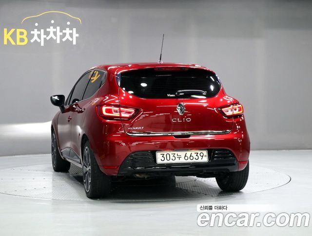 Renault Korea Clio Iconic 2019 — фото 4