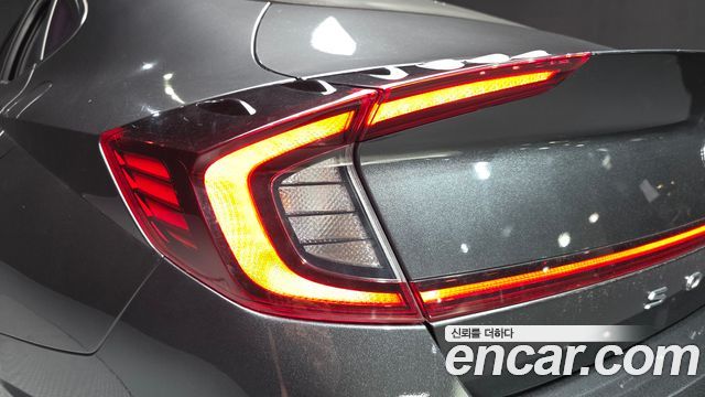 Hyundai Sonata (DN8) 2.0 Premium Family 2020 — фото 29
