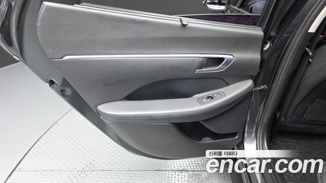 Hyundai Sonata (DN8) 2.0 Premium Family 2020 — фото 31