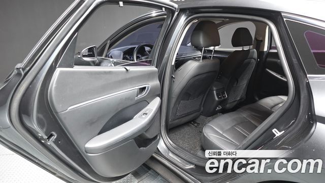 Hyundai Sonata (DN8) 2.0 Premium Family 2020 — фото 32