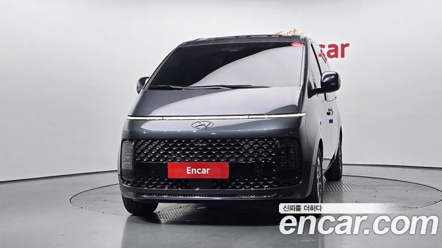 Hyundai Staria L3.5 Lounge 7-Seater Inspiration 2024 — фото 3