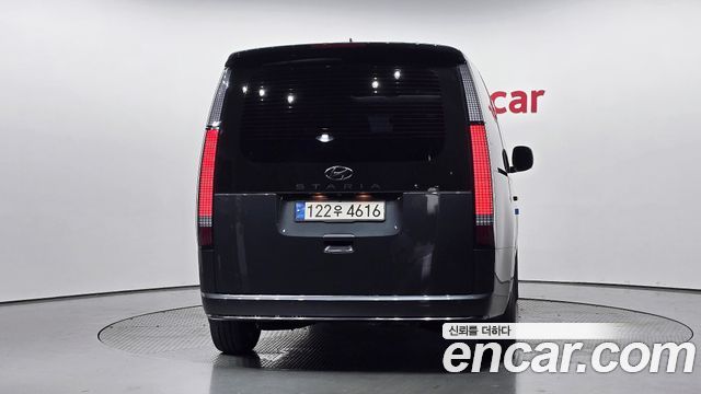 Hyundai Staria L3.5 Lounge 7-Seater Inspiration 2024 — фото 4