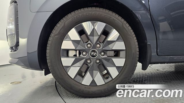 Hyundai Staria L3.5 Lounge 7-Seater Inspiration 2024 — фото 5