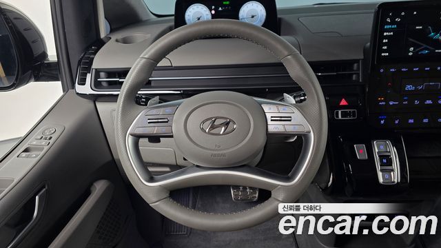 Hyundai Staria L3.5 Lounge 7-Seater Inspiration 2024 — фото 17