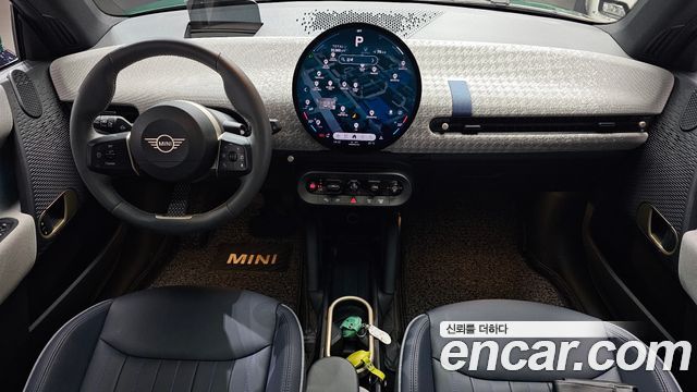 MINI Cooper Electric (IV) SE Favoured 2024 — фото 7