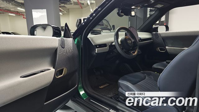 MINI Cooper Electric (IV) SE Favoured 2024 — фото 10