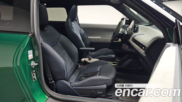 MINI Cooper Electric (IV) SE Favoured 2024 — фото 26