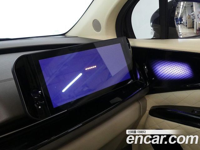 Kia Carnival (IV) Gasoline 9-seater Limousine(Special vehicle) 2023 — фото 19