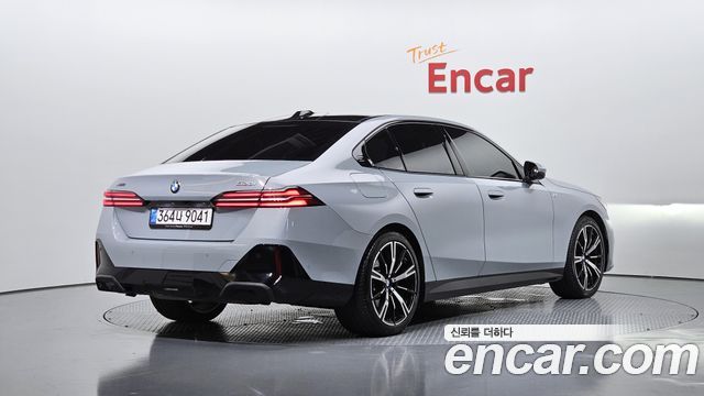 BMW 5 Series (G60) 530i xDrive M Sport 2026 — фото 2