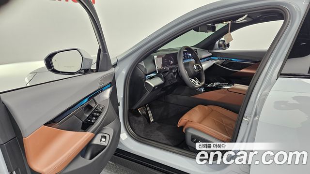 BMW 5 Series (G60) 530i xDrive M Sport 2026 — фото 10