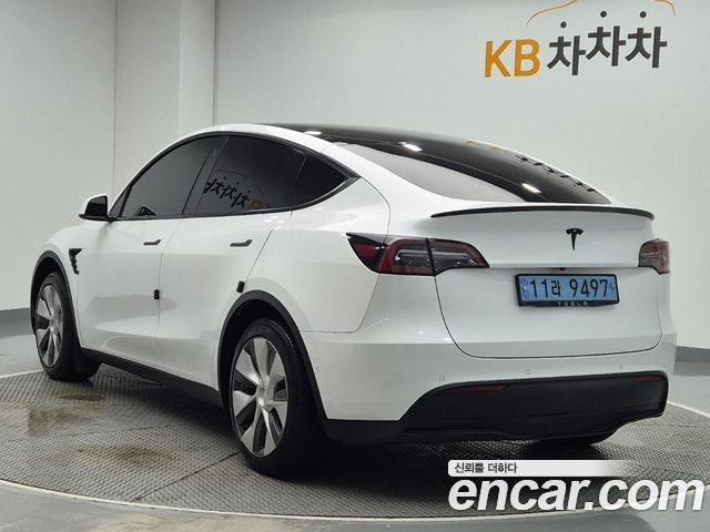 Tesla Model Y Standard Range RWD 2021 — фото 2