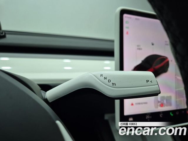 Tesla Model Y Standard Range RWD 2021 — фото 15