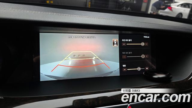 Genesis G90 3.8 AWD Luxury 2021 — фото 14
