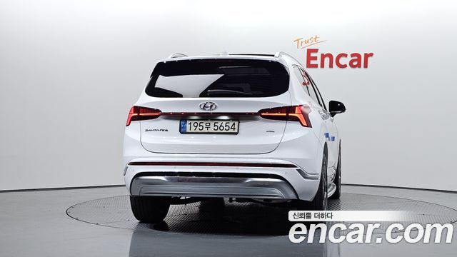 Hyundai Santa Fe Gasoline 2.5T 4WD Calligraphy 2021 — фото 4