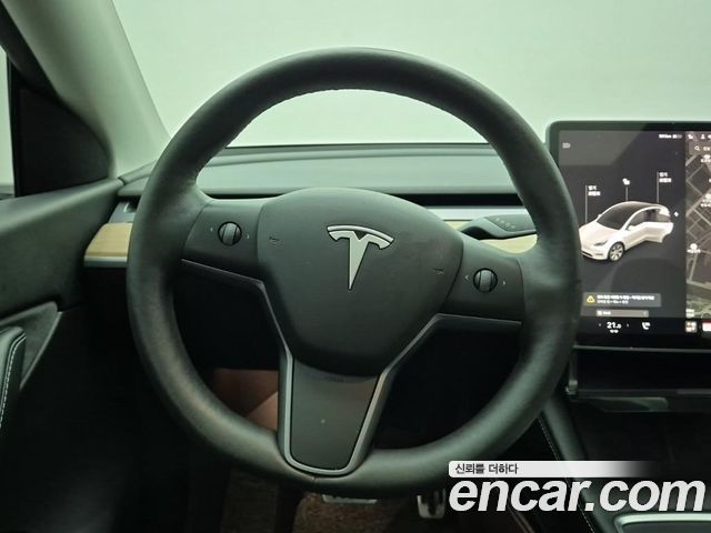 Tesla Model Y Long Range AWD 2021 — фото 8