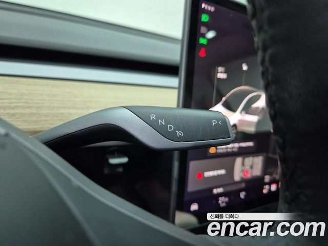 Tesla Model Y Long Range AWD 2021 — фото 19