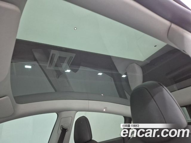 Tesla Model Y Long Range AWD 2021 — фото 23