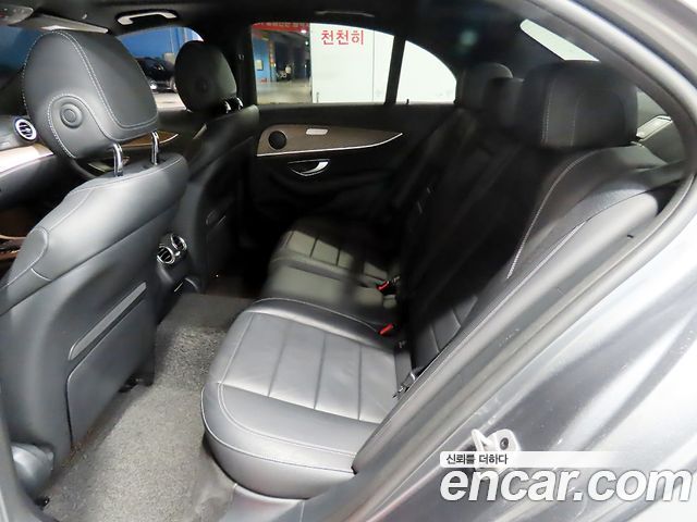 Mercedes-Benz E-Class (W213) E250 Exclusive 2021 — фото 16