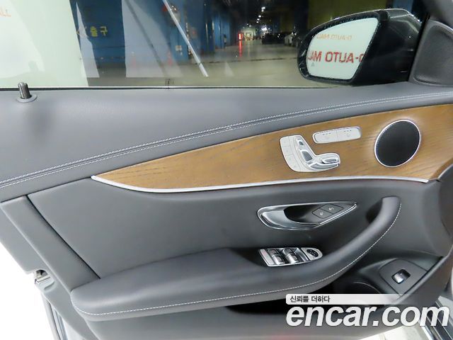 Mercedes-Benz E-Class (W213) E250 Exclusive 2021 — фото 24