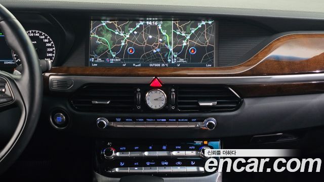 Genesis EQ900 3.3 T-GDI AWD Premiun Luxury 2016 — фото 18