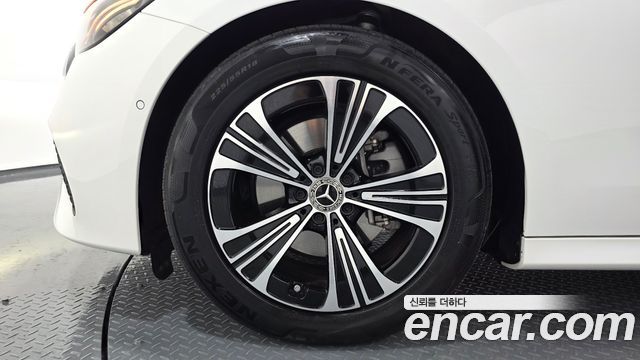Mercedes-Benz E-Class (W214) E200 Avantgarde 2024 — фото 5