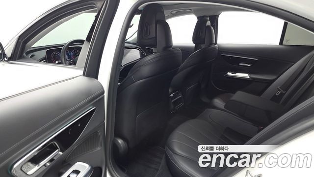Mercedes-Benz E-Class (W214) E200 Avantgarde 2024 — фото 12