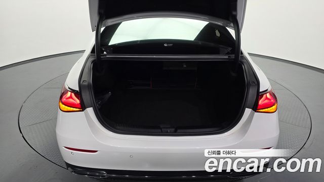 Mercedes-Benz E-Class (W214) E200 Avantgarde 2024 — фото 20