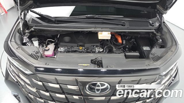 Toyota Alphard (IV) 2.5 HEV Executive AWD 2024 — фото 6