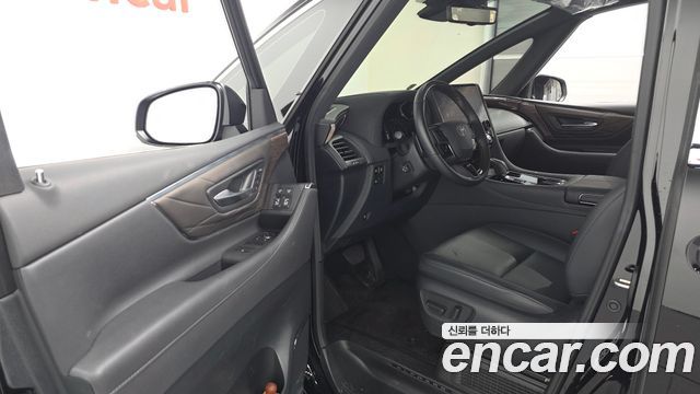 Toyota Alphard (IV) 2.5 HEV Executive AWD 2024 — фото 10