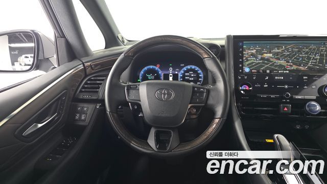 Toyota Alphard (IV) 2.5 HEV Executive AWD 2024 — фото 12