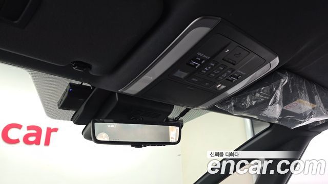 Toyota Alphard (IV) 2.5 HEV Executive AWD 2024 — фото 19