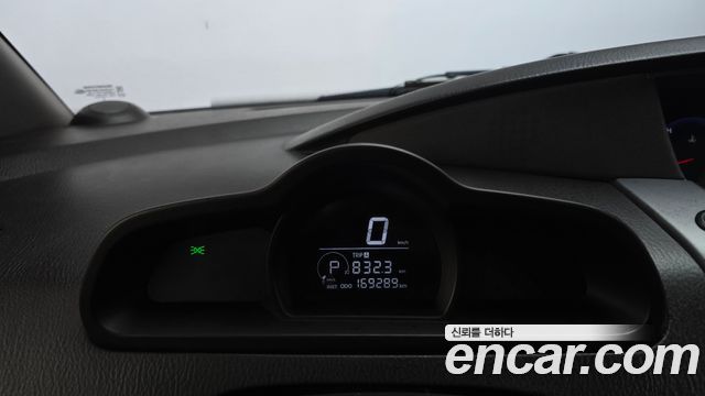 KG Mobility (SsangYong) Korando Turismo 4WD Chateau 11-seater 2015 — фото 8