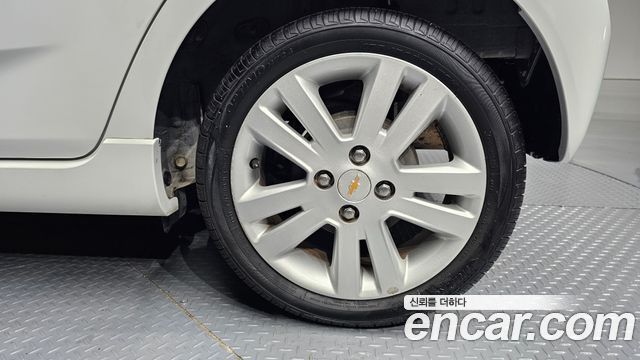 Chevrolet Spark LT Standard 2015 — фото 21