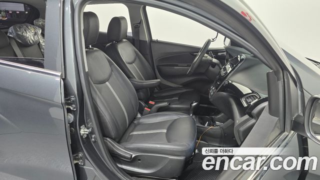 Chevrolet Spark Premier 2021 — фото 26